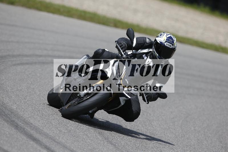 /Archiv-2024/29 12.06.2024 MOTO.CH Track Day ADR/Gruppe rot/30